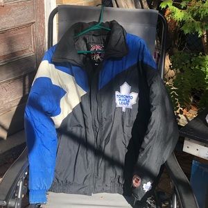 Vintage Med. Sized Mens Toronto Maple Leafs Jacket